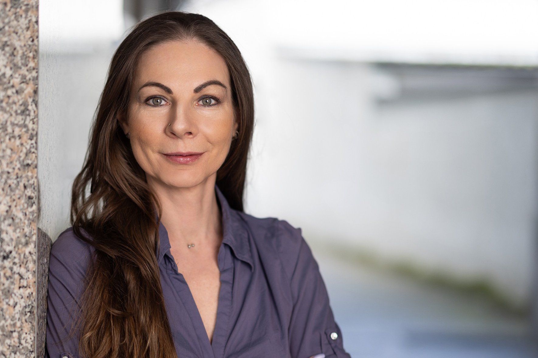 Eine Frau im Portrait