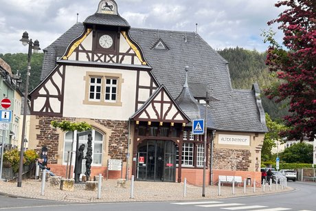 alter Bahnhof in Traben- Trarbach alter Bahnhof in Traben- Trarbach
