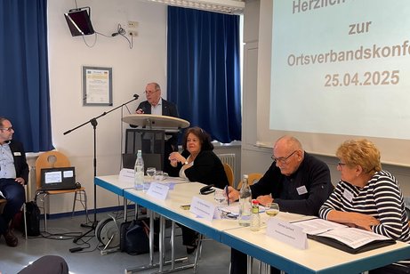 Werner Faber, Kreisverbandsvorsitzender begrüßte alle Teilnehmer durch Sitzung
