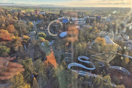Bild vom Europapark von oben, aus einer Gondel aufgenommen