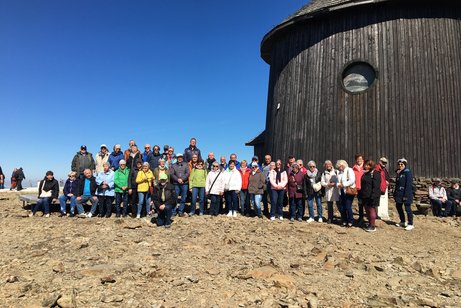 Reisegruppe auf der Schneekoppe