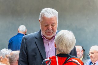 Ministerpresident ade Kurt Beck im Gespräch