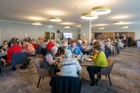 Blick in den Saal