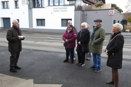 Mitglieder des Vorstands während der Trauerfeier