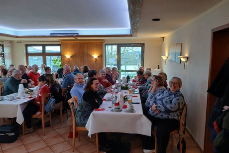 Foto 2 vom Festsaal bei der VdK-Weihnachtsfeier