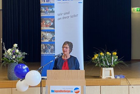 Begrüßung durch die 1. Beigeordnete der Stadt Prüm Christine Kausen