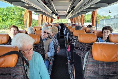 Start der Tagefahrt des VdK OV Kinderbeuern-Bengel Start der Tagefahrt des VdK OV Kinderbeuern-Bengel