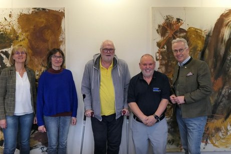 Von rechts nach links: Hr. Landrat Rainer Guth, Kreisverbandsvorsitzender Hr. Volker Rothley, stellvertr. Hr. Manfred M&uuml;ller, Frau Diana M&uuml;ller und Leiterin des Sozialamts Fr. Judith Mattern-Denzer