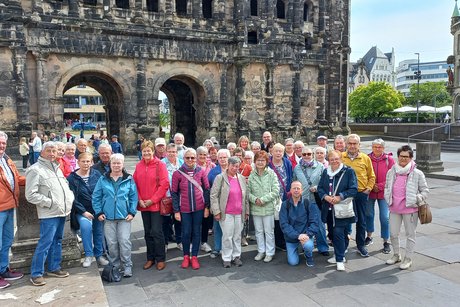 Die Gruppe vor der Porta Nigra