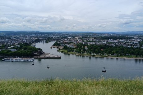 Ausblick von der Festung Die Vereinigung von Mosel und Rhein