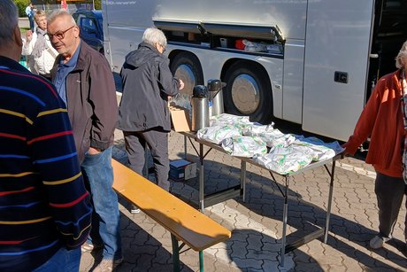 Frühstück am Bus VdK OV - Gerolstein