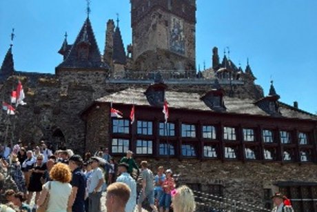 Reichsburg Cochem unser Reiseziel Menschen und Burg