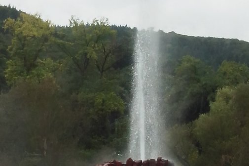 Kaltwassergeysir in Andernach Der Geysir auf dem Namedyer Werth