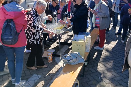 Frühstück am Bus Frühstück am Bus.