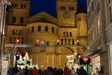 Weihnachtsmarkt am Dom Weihnachtsmarkt am Dom