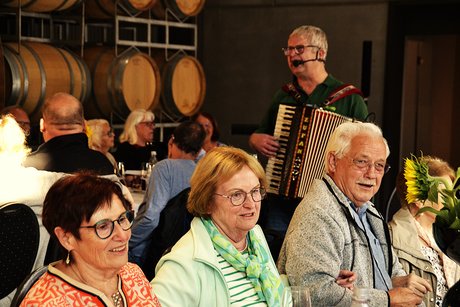Grillfest im Weingut Losen-Bockstanz Grillfest im Weingut Losen-Bockstanz