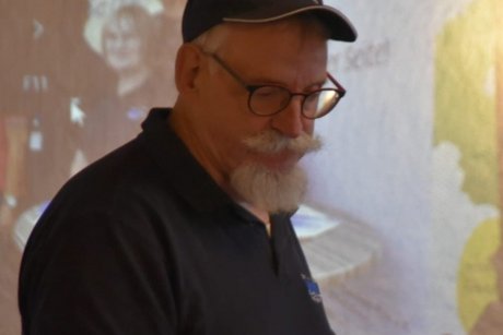 Der erste Vorsitzende, Herr Aschemann, er&ouml;ffnet mit einer kurzen Ansprache die Weihnachtsfeier