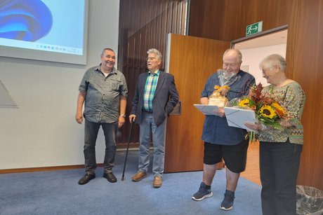 Präsente für die Geehrten Anerkennung