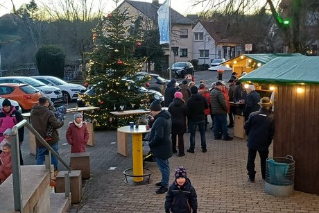 Der Festplatz Leut sind da