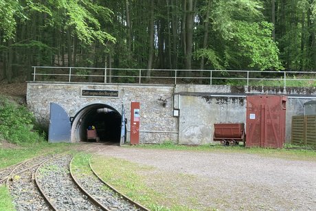 Einfahrt in die Grube
