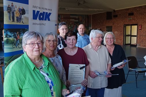 Ehrungen und Auszeichnungen für besondere Leistungen Ehrungen und Auszeichnungen für besondere Leistungen verliehen von der Kreisverbandsvorsitzenden, Heidi Schneider