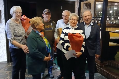 Vier Mitglieder wurden f&uuml;r Ihre Treue zur Vdk geehrt