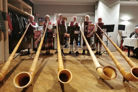 Weihnachtsfeier VdK Bitburg B&uuml;desheimer Alphornbl&auml;ser