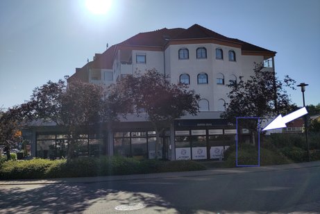 Wir befinden uns gegen&uuml;ber von der Kreisverwaltung, rechts neben der AXA-Versicherung