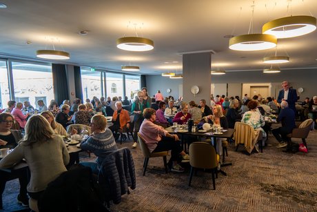 Blick in den Saal