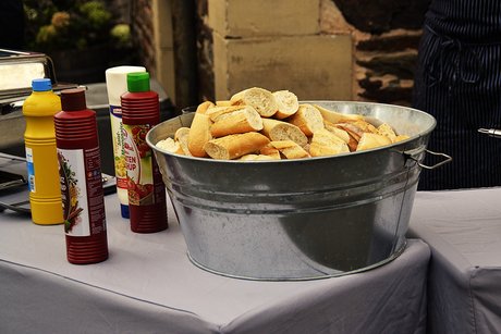 Grillfest im Weingut Losen-Bockstanz Grillfest im Weingut Losen-Bockstanz