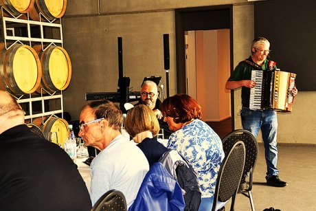 Grillfest im Weingut Losen-Bockstanz Grillfest im Weingut Losen-Bockstanz