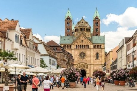Speyer, Dom und Maximilianstrasse@romantic-cities