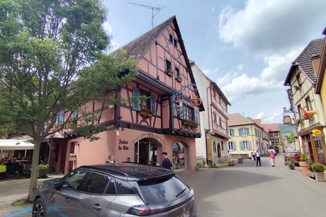 Eingang zum Ort