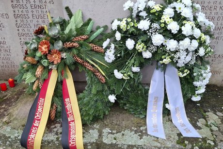 Gedenkkranz der Gemeinde und VdK Meckenheim Zum Volkstrauertag