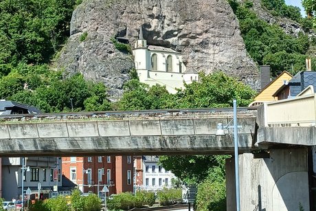 Nach einem kurzen Aufenthalt und einer kurzen Besichtigung des Städtchens sind wir dann zu Abschlussessen nach Ellscheid zum Janshen gefahren. Auch hier hatten wir glück mit dem Wetter. Regen auf der Fahrt und bei der Ankunft in Ellscheid wieder tolles Dann ging's per Reisebus nach Ellscheid zum Janshen. Abschlussessen.