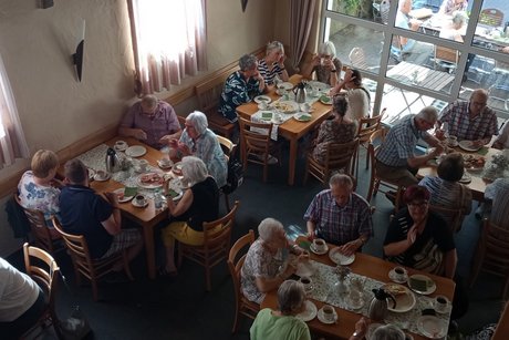 Frühstückspause im Bauerncafe Morgenfelderhof in Eckfeld
