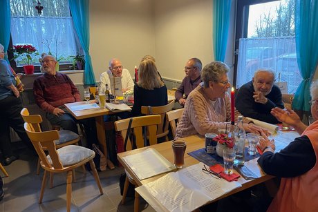 Mitglieder und Gäste Adventskaffee 02