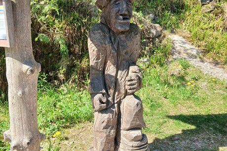 Holzfigur