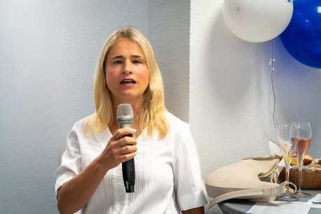 Ansprache Verena Bentele Auf dem Bild ist die VdK-Präsidentin Verena Bentele bei ihrer Grußansprache zu sehen.