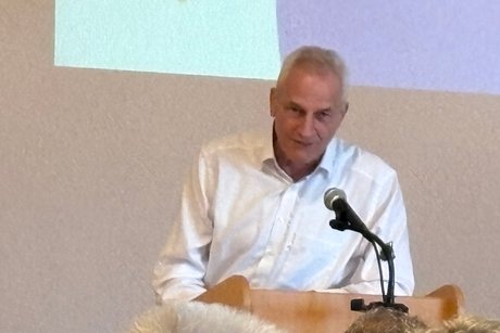 Herr Burdark informiert über Versicherungen, Fahrten und allgemeine Absicherung ehrenamtlicher Tätiger im VdK