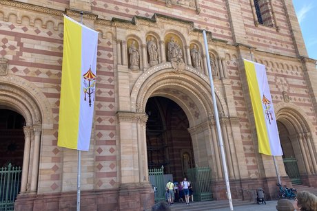 Das Dom-Portal
