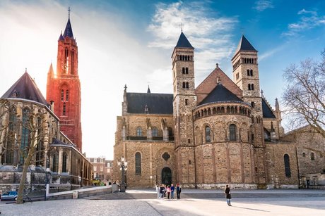 Vrijthofplatz ist bekannt für Konzerte und Märkte!