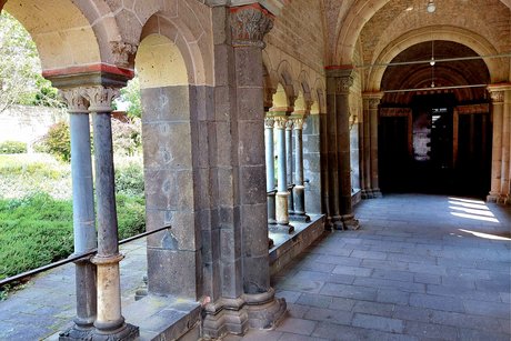 Westportal der Abteikirche