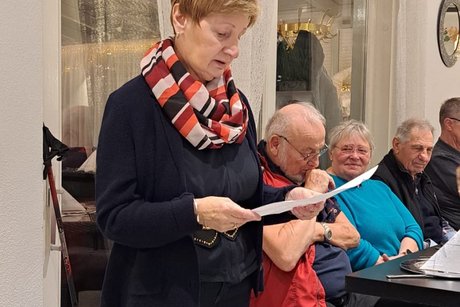 Nachdenklicher Vortrag Adventsfest 2025