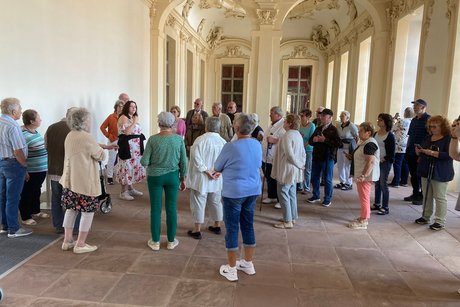Gruppe im Schloss