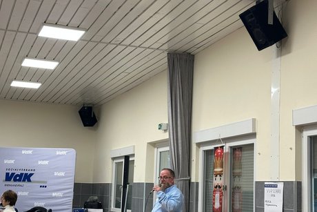 Vorsitzender hielt rede