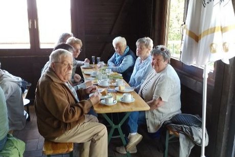 Auch hier schmeckt es Die Panorama-Grillhütte: Ideal bei jedem Wetter!