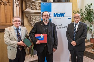 Dankeschön an Moderator Westermayer und Chorleiter Loch