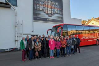 Lustige Reisegruppe