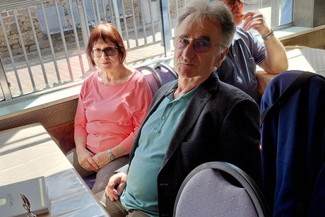 M&auml;nner und Frauen auf dem Schiff zur Saarschleife